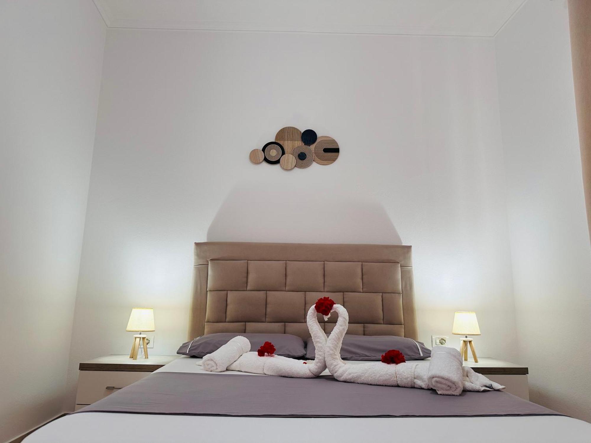 Xhibo Apartments Sarande Exterior photo